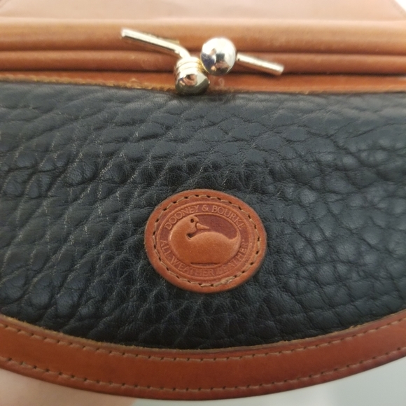 (SOLD!)Dooney & Bourke Vintage, AWL, Matching Crossbody Purse & Wallet Bundle - Picture 12 of 16